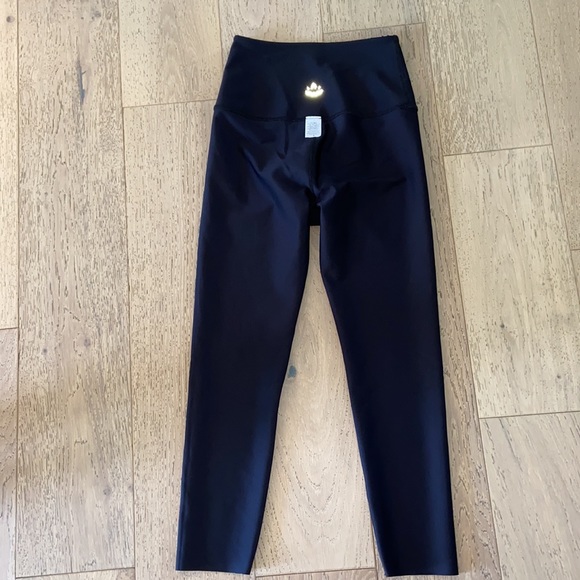 Beyond Yoga flip it and reverse it reversible leggings S black lotus - Picture 6 of 11